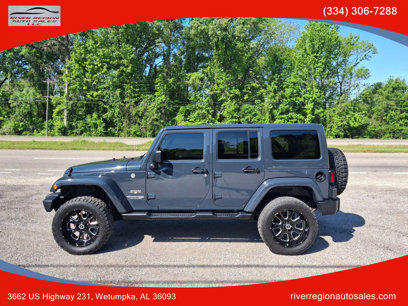 Used 2018 Jeep Wrangler Unlimited Sahara w/ Connectivity Group
