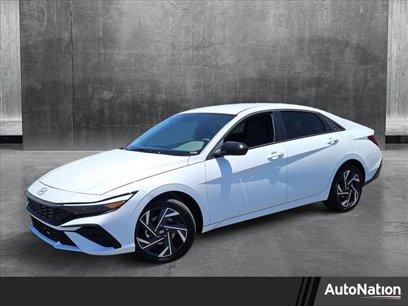 New 2025 Hyundai Elantra SEL