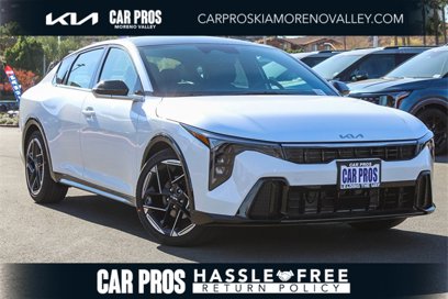 New 2025 Kia K4 GT-Line w/ GT-Line Sunroof Package