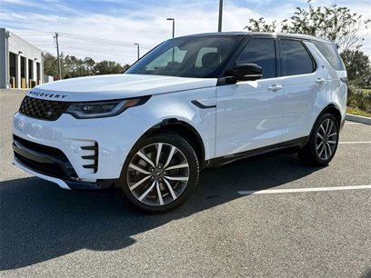 New 2025 Land Rover Discovery Dynamic SE