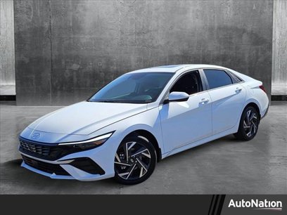 New 2025 Hyundai Elantra SEL