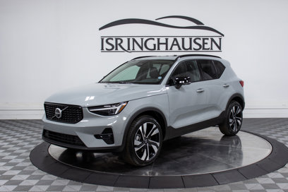 New 2025 Volvo XC40 B5 Plus w/ Protection Package Premier
