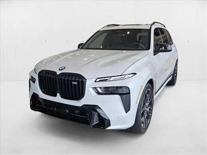 New 2025 BMW X7 M60i w/ Executive Package
