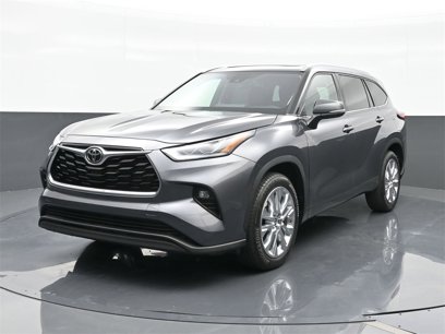 Used 2023 Toyota Highlander Limited