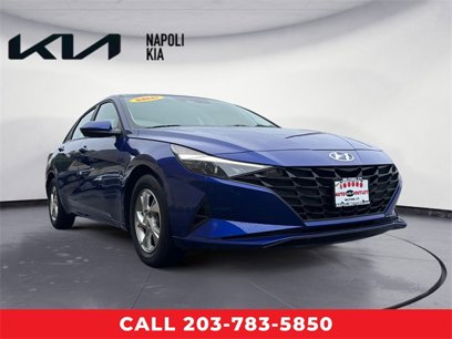 Used 2022 Hyundai Elantra SE w/ Preferred Accessory Package
