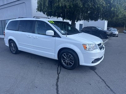 Used 2017 Dodge Grand Caravan SXT
