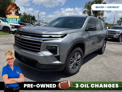 Used 2025 Chevrolet Traverse LT