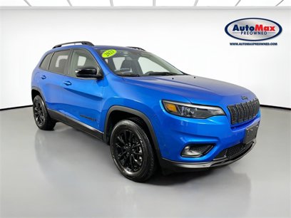 Used 2023 Jeep Cherokee Altitude Lux
