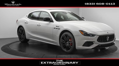 New 2024 Maserati Ghibli Modena Q4