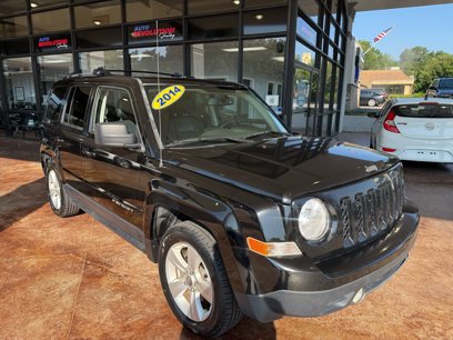 Used 2014 Jeep Patriot Limited w/ Sun/Sound Group