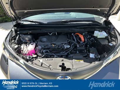 New 2025 Toyota Sienna XLE