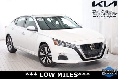 Used 2021 Nissan Altima 2.5 SV