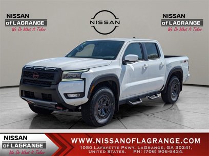 New 2025 Nissan Frontier PRO-4X w/ Pro Convenience Package
