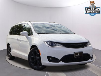 Used 2018 Chrysler Pacifica Limited w/ S Appearance Package