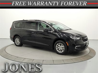 Used 2024 Chrysler Pacifica Touring-L