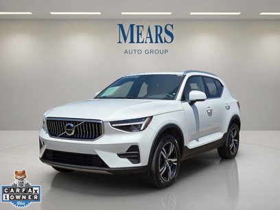 Certified 2025 Volvo XC40 B5 Core