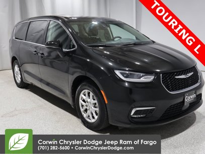 Used 2023 Chrysler Pacifica Touring-L