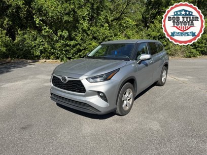 Used 2023 Toyota Highlander LE