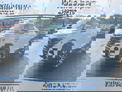 New 2025 Volkswagen Atlas Cross Sport SE