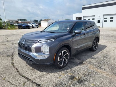 Used 2024 Mitsubishi Outlander SE Black Edition