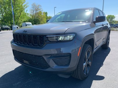 New 2025 Jeep Grand Cherokee Altitude