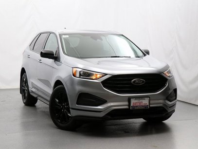 Used 2022 Ford Edge SE w/ Black Appearance Package