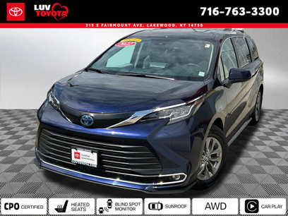 Certified 2022 Toyota Sienna XLE