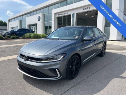 Certified 2025 Volkswagen Jetta SE