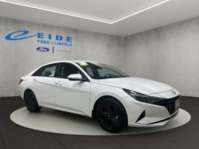 Used 2022 Hyundai Elantra SEL w/ Convenience Package