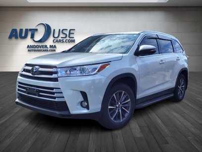 Used 2019 Toyota Highlander SE