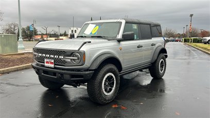 New 2024 Ford Bronco Badlands w/ Sasquatch Package