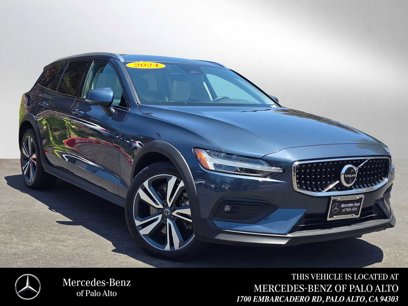 Used 2024 Volvo V60 B5 Cross Country Plus