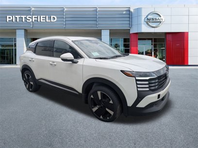 New 2025 Nissan Kicks SR w/ Illumination Package