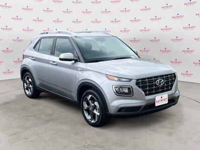 New 2025 Hyundai Venue SEL