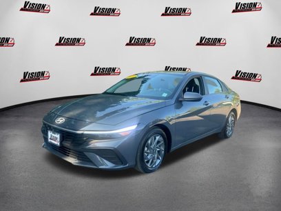 Used 2024 Hyundai Elantra Blue