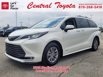 Used 2021 Toyota Sienna XLE