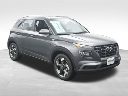 New 2025 Hyundai Venue SEL