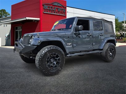 Used 2017 Jeep Wrangler Unlimited Sahara w/ Connectivity Group