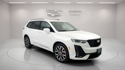 New 2025 Cadillac XT6 Sport w/ LPO, Floor Liner Package