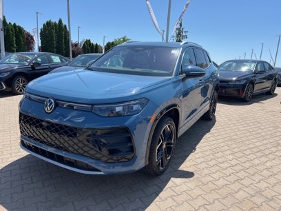 New 2025 Volkswagen Tiguan SEL R-Line