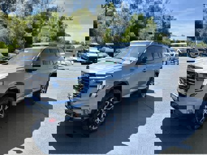 New 2025 GMC Acadia AT4