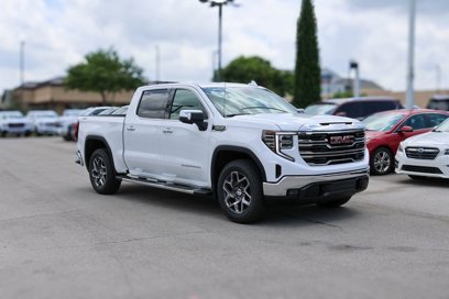 New 2025 GMC Sierra 1500 SLT w/ SLT Premium Package