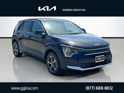 New 2025 Kia Niro LX