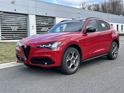 New 2025 Alfa Romeo Stelvio Sprint w/ Convenience Package