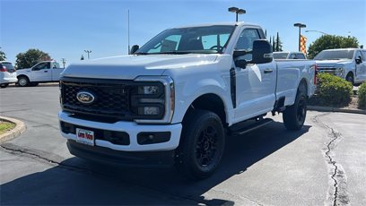 New 2025 Ford F250 XLT w/ FX4 Off-Road Package