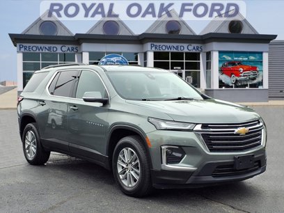 Used 2023 Chevrolet Traverse LT