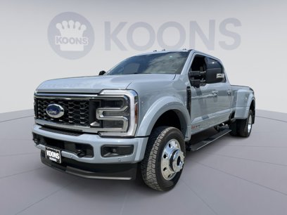 New 2025 Ford F450 Platinum w/ FX4 Off-Road Package