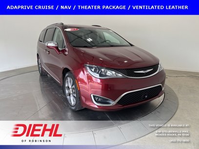 Used 2017 Chrysler Pacifica Limited w/ UConnect Theater Package