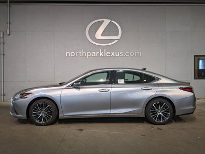 New 2025 Lexus ES 350 w/ Premium Package