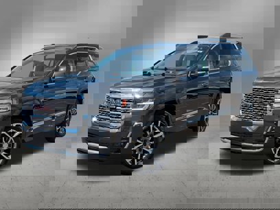Used 2022 GMC Acadia Denali w/ Denali Technology Package